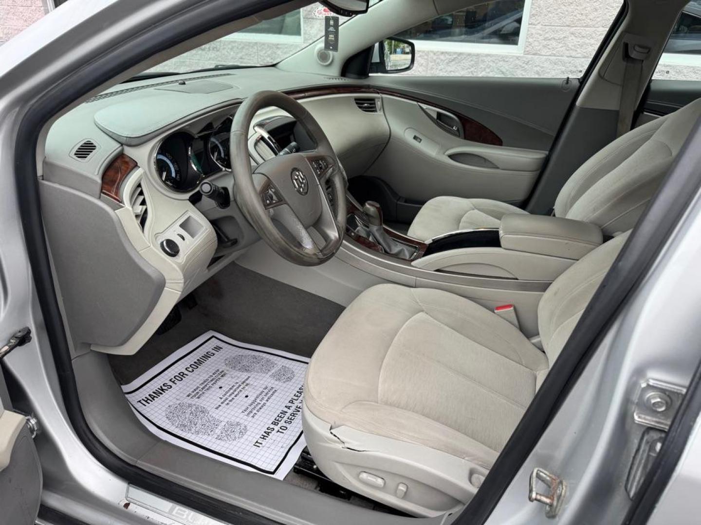 2010 SILVER BUICK LACROSSE CX (1G4GB5EG5AF) with an 3.0L engine, Automatic transmission, located at 3100 Covert Avenue, Evansville, IN, 47714, (812) 473-4492, 37.955418, -87.512238 - Photo#4