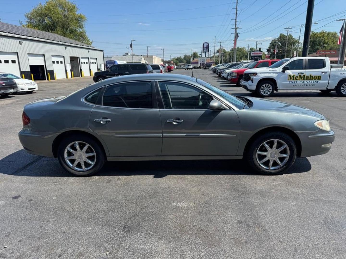 2005 GRAY BUICK LACROSSE CXS (2G4WE567151) with an 3.6L engine, Automatic transmission, located at 3100 Covert Avenue, Evansville, IN, 47714, (812) 473-4492, 37.955418, -87.512238 - Photo#2