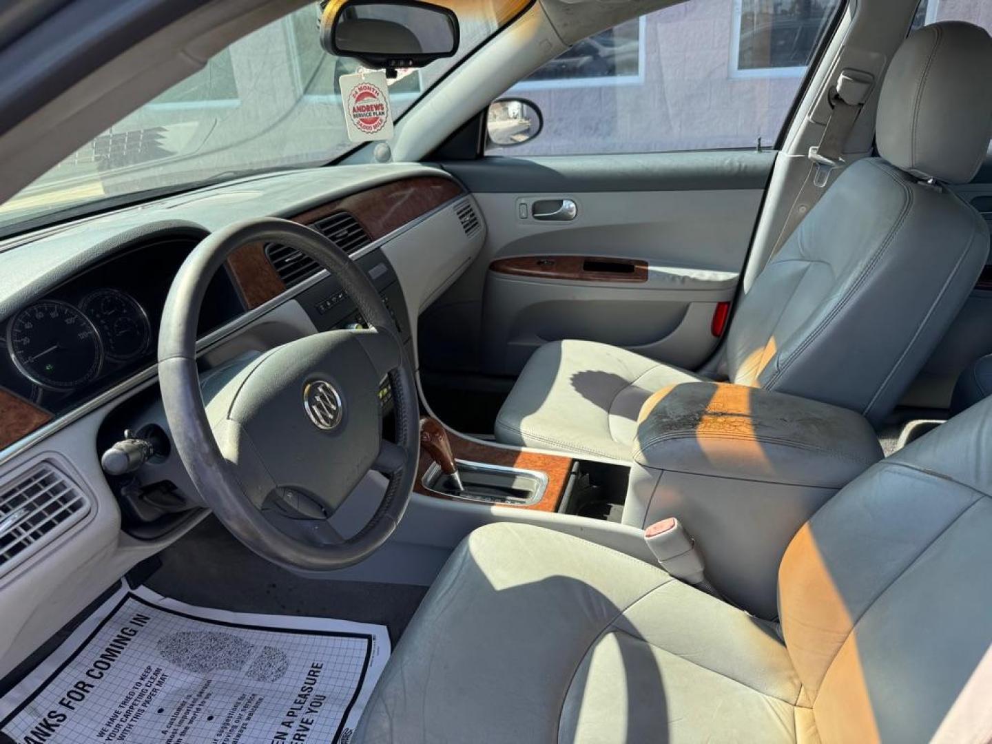 2005 GRAY BUICK LACROSSE CXS (2G4WE567151) with an 3.6L engine, Automatic transmission, located at 3100 Covert Avenue, Evansville, IN, 47714, (812) 473-4492, 37.955418, -87.512238 - Photo#4