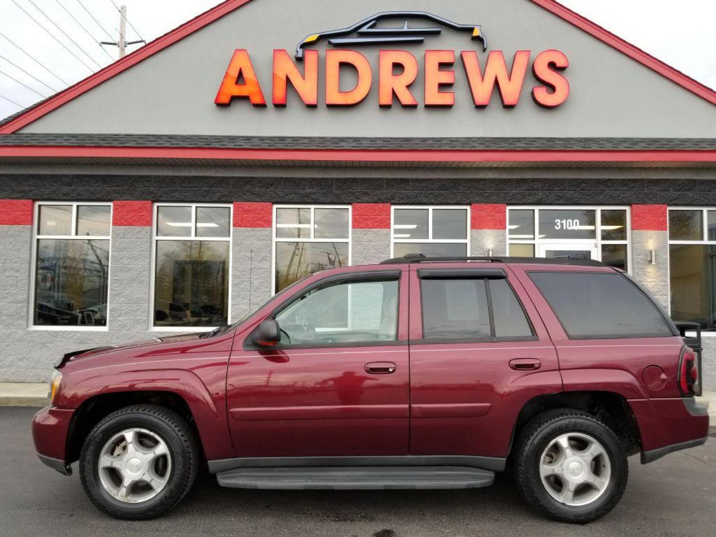 2005 MAROON CHEVROLET TRAILBLAZER LS (1GNDT13S552) with an 4.2L engine, Automatic transmission, located at 3100 Covert Avenue, Evansville, IN, 47714, (812) 473-4492, 37.955418, -87.512238 - Photo#0